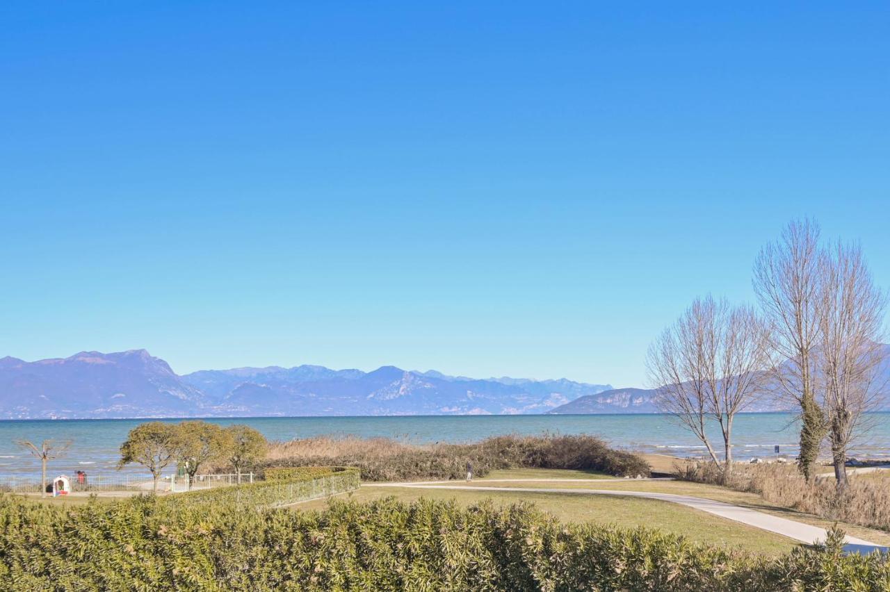 Villa Onofria Sirmione Buitenkant foto