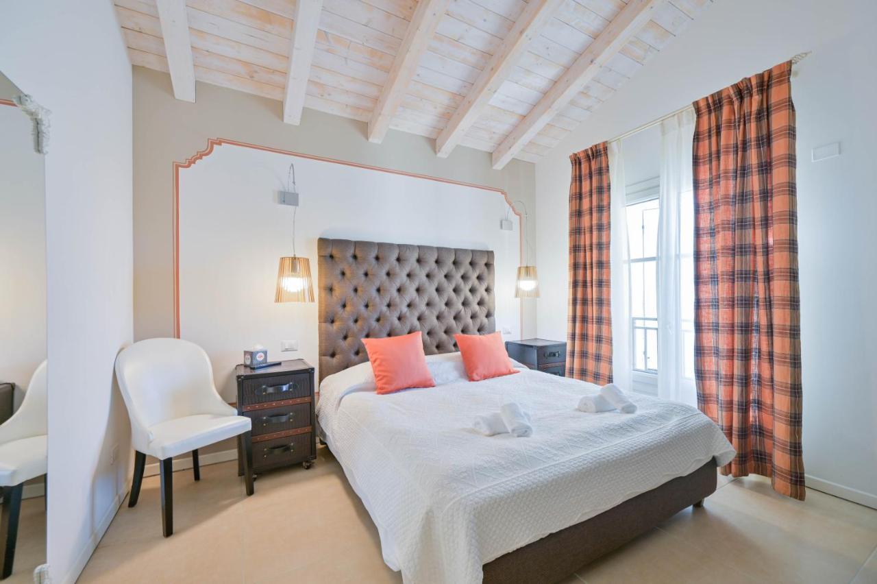 Villa Onofria Sirmione Buitenkant foto