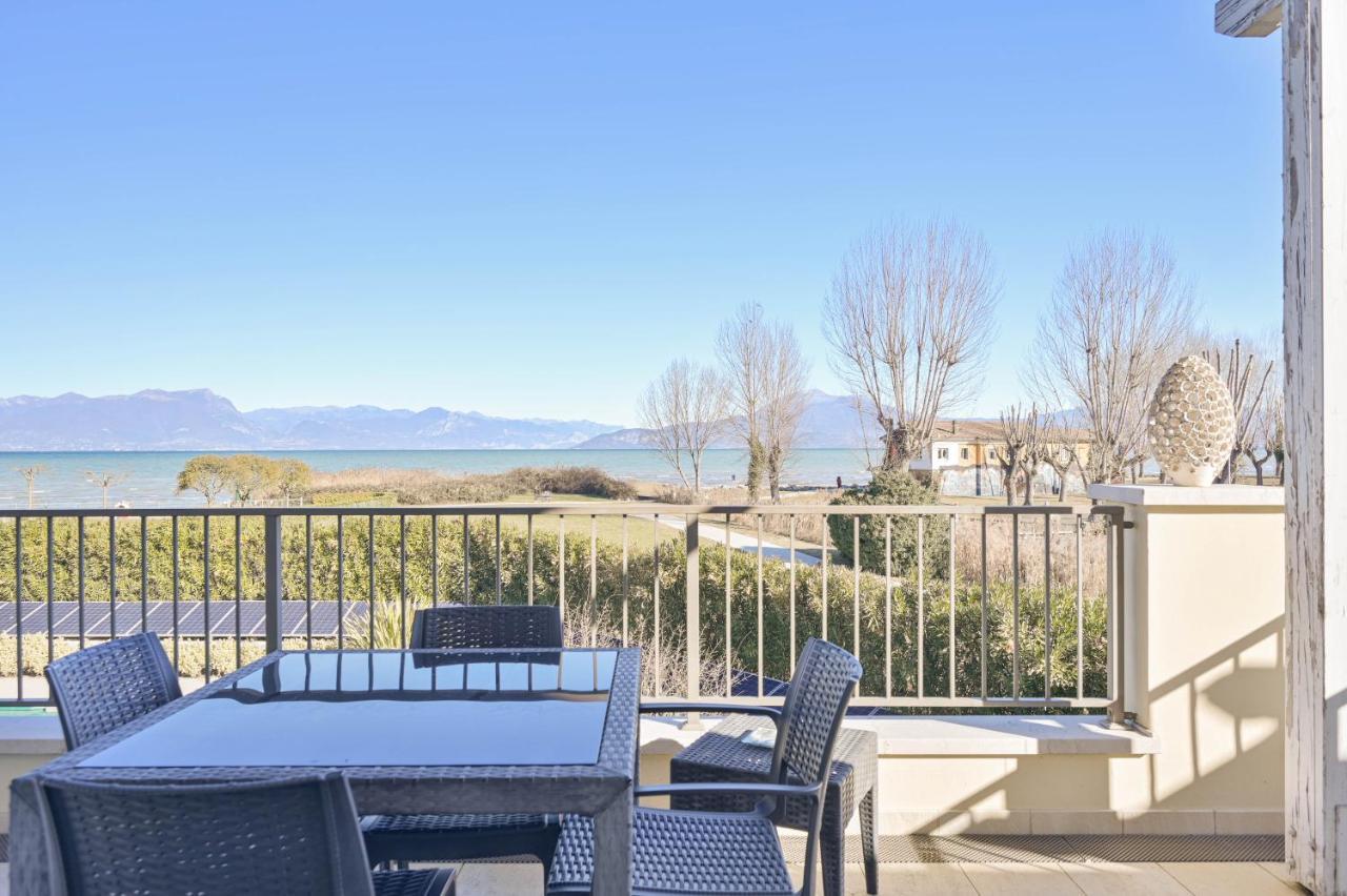 Villa Onofria Sirmione Buitenkant foto