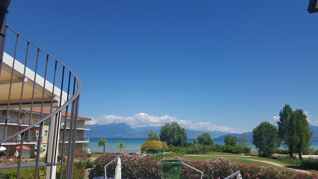 Villa Onofria Sirmione Buitenkant foto